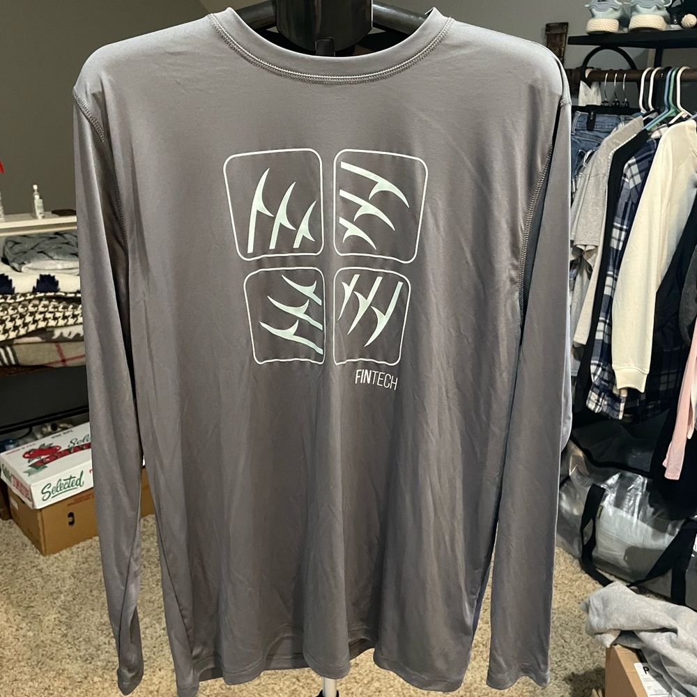 Fintech Men’s Gray Long Sleeve Shirt